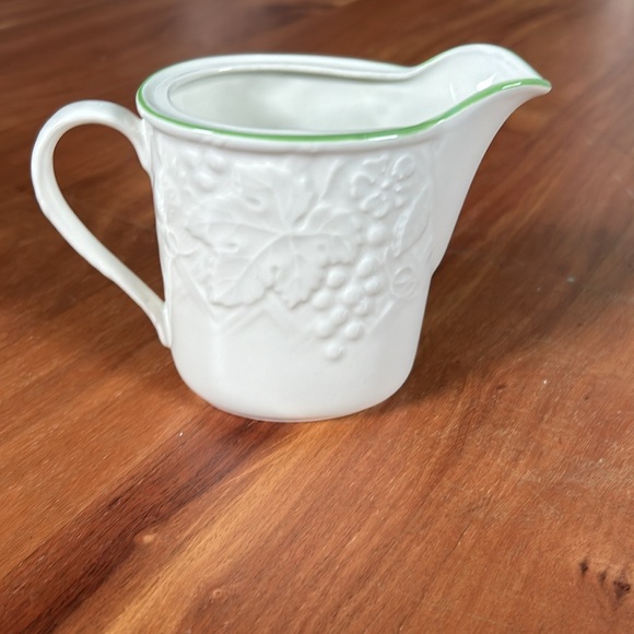 Mikasa “Fruit Cove” Creamer small pitcher - Picture 2 of 4